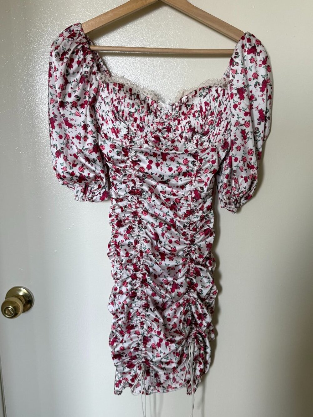 NWT For Love & Lemons Melrose White Pink Floral Ruched Mini Dress XXS - Picture 2 of 7